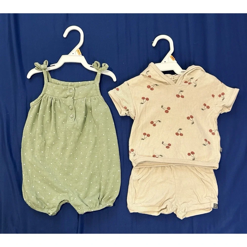 Huge Lot Baby Girls Clothes 6 9 Months NEW & EUC Carters Baby b Gosh Old navy